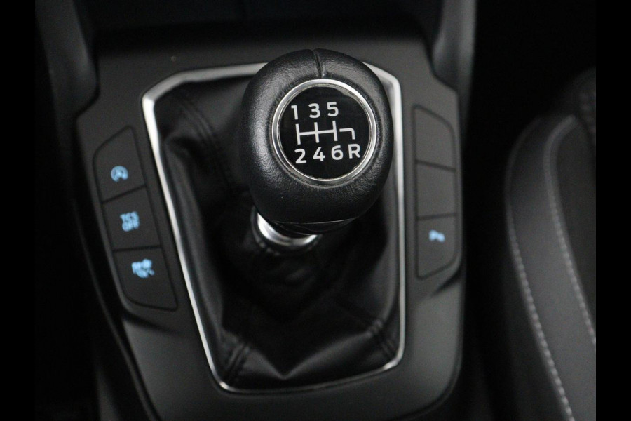 Ford Focus 1.0 EcoBoost Hybrid Trend Edition | 60.600km NAP | Trekhaak | Camera | Carplay | Navigatie | Full LED | Parkeerhulp | Airco | Cruise control | Bluetooth