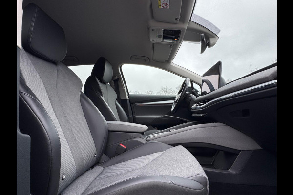 Škoda ENYAQ iV 80, achteruitrijcamera, stoel-stuurverwarming, trekhaak,1/2 lederen sportinterieur, 1 e eigenaar, NL auto met nap