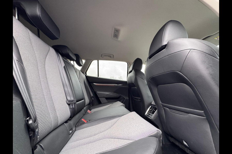 Škoda ENYAQ iV 80, achteruitrijcamera, stoel-stuurverwarming, trekhaak,1/2 lederen sportinterieur, 1 e eigenaar, NL auto met nap