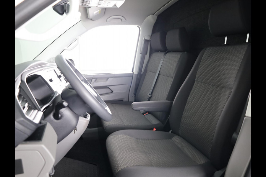 Volkswagen Transporter 2.0 TDI L2H1 28 Comfortline 110 pk | Verlengde garantie | Navigatie via App | Parkeersensoren achter | Cruise control |