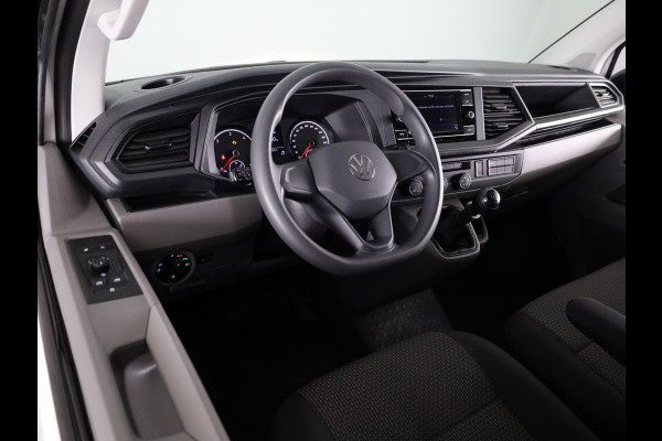 Volkswagen Transporter 2.0 TDI L2H1 28 Comfortline 110 pk | Verlengde garantie | Navigatie via App | Parkeersensoren achter | Cruise control |