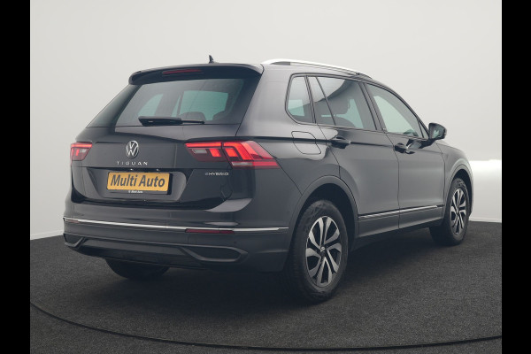 Volkswagen Tiguan 1.4 TSI eHybrid Active Plug In Hybrid 245pk Dealer O.H PHEV | Adaptive Cruise | Camera | Parkassist | Stoelverwarming | Keyless | Apple Carplay | BLIS |