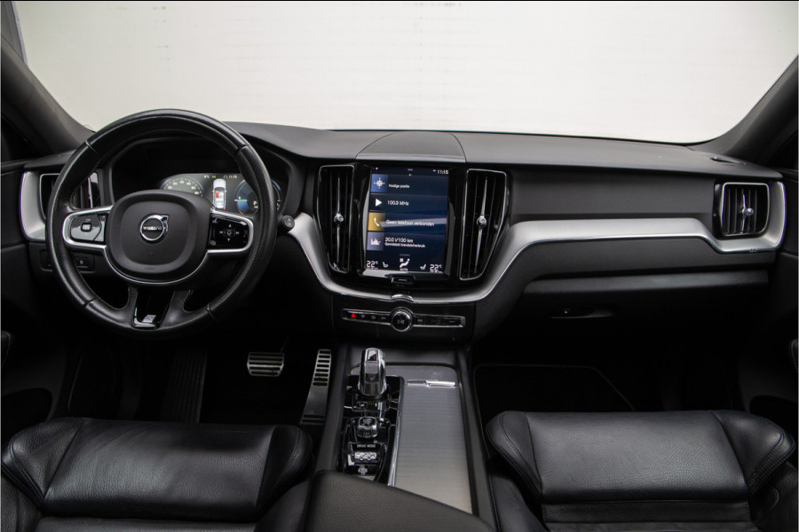 Volvo XC60 2.0 T8 Twin Engine AWD R-Design Pano, Leder