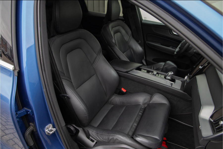 Volvo XC60 2.0 T8 Twin Engine AWD R-Design Pano, Leder