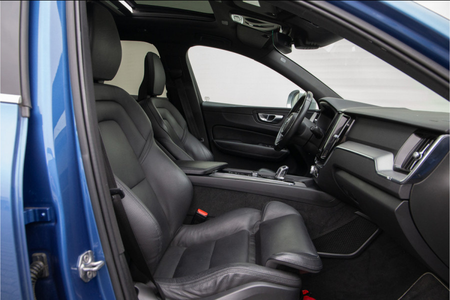 Volvo XC60 2.0 T8 Twin Engine AWD R-Design Pano, Leder