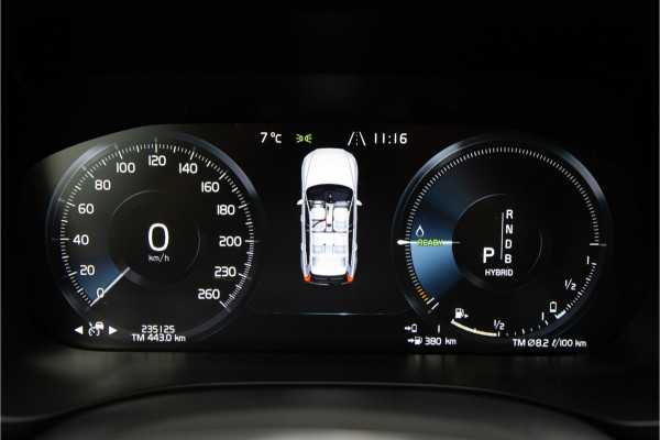 Volvo XC60 2.0 T8 Twin Engine AWD R-Design Pano, Leder