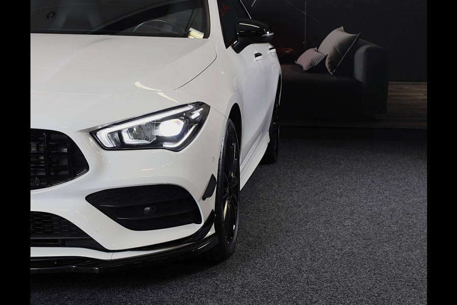 Mercedes-Benz CLA-Klasse 250 e AMG Line / AUT / Digital Cockpit / Cruise Control / Sfeerverlichting / Camera / Pano