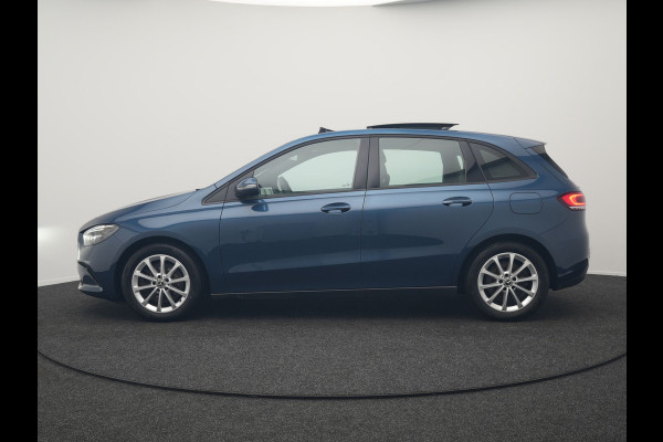 Mercedes-Benz B-Klasse 250 e Plug In Hybrid 218pk Dealer O.H PHEV | Panodak | Camera | Multibeam LED | Parkassist | Stoelverwarming | Navi Full Map | 17"L.M | Climate Control |