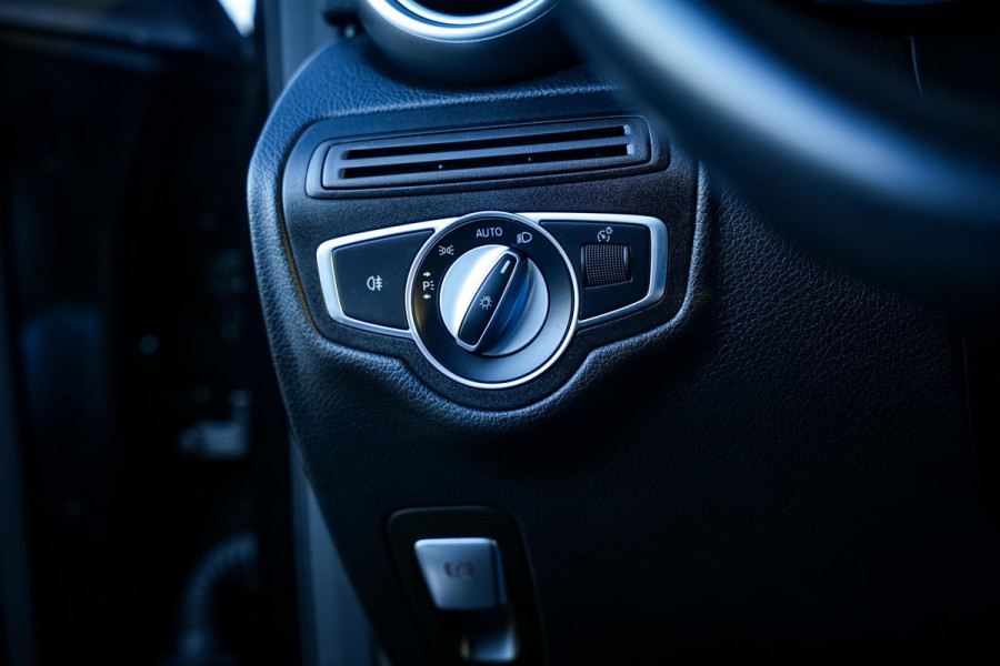 Mercedes-Benz GLC 300e 4MATIC Business Solution AMG