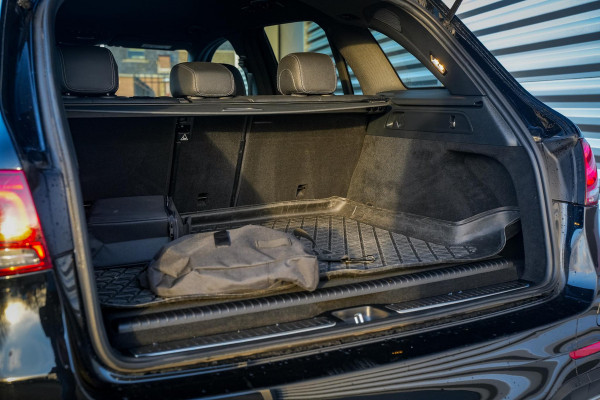 Mercedes-Benz GLC 300e 4MATIC Business Solution AMG