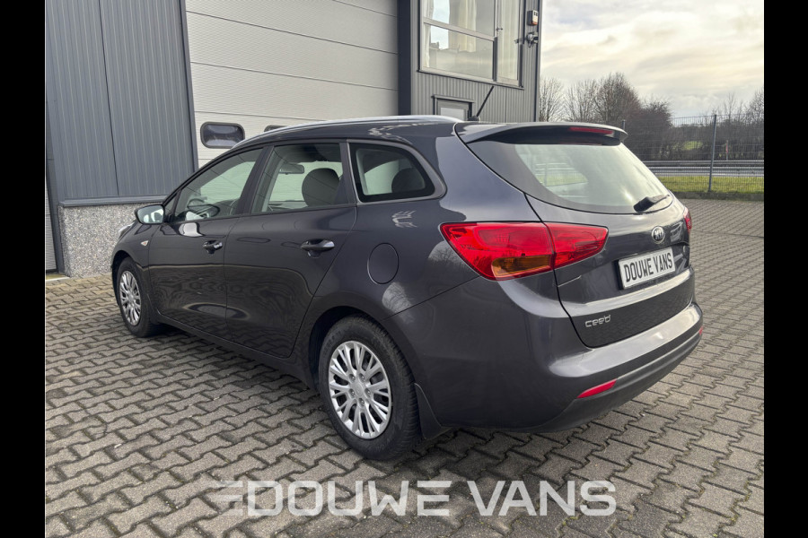 Kia Ceed Attract Airco 1.4 Stuurverwarm. Hill Assist Isofix