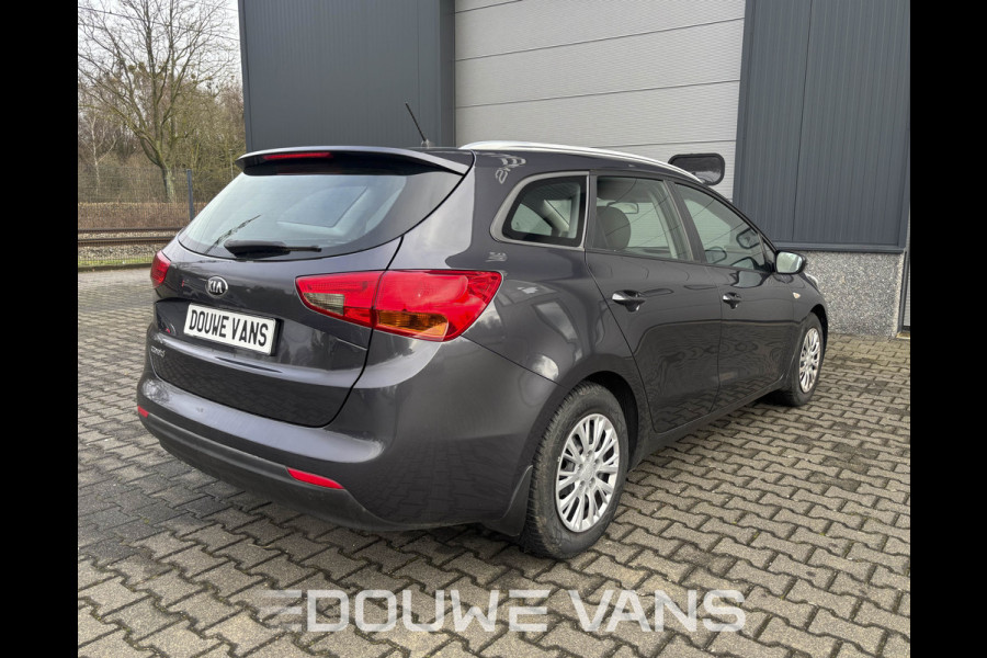 Kia Ceed Attract Airco 1.4 Stuurverwarm. Hill Assist Isofix