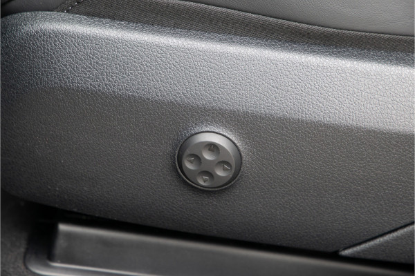 Mercedes-Benz GLC Coupé AMG 63 S E Performance Premium Plus, Pano, 4-Wielsturing, 680pk 2025