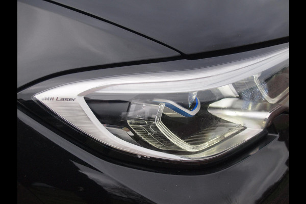 BMW 3-serie 320e Business Edition Plus | 19 Inch | Camera | Leer | Sfeerverlichting | Laserlight |  NL-Auto |