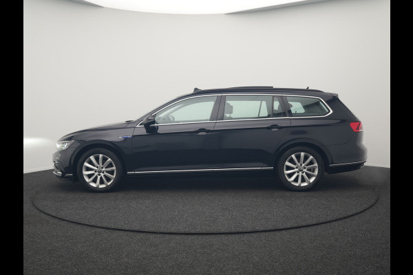 Volkswagen Passat Variant GTE Business Plug In Hybrid 218pk Dealer O.H PHEV | Panodak | Adaptive Cruise |  Sportstoelen Massage & Verwarmd | Camera | Apple Carplay |  BLIS | LED Koplampen |