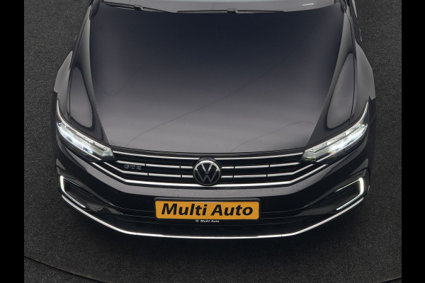 Volkswagen Passat Variant GTE Business Plug In Hybrid 218pk Dealer O.H PHEV | Panodak | Adaptive Cruise |  Sportstoelen Massage & Verwarmd | Camera | Apple Carplay |  BLIS | LED Koplampen |