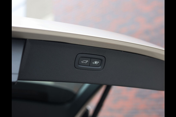 Volvo XC90 T8 AWD Ultra Dark | Heico - Luchtvering - Trekhaak - Bowers&Wilkins