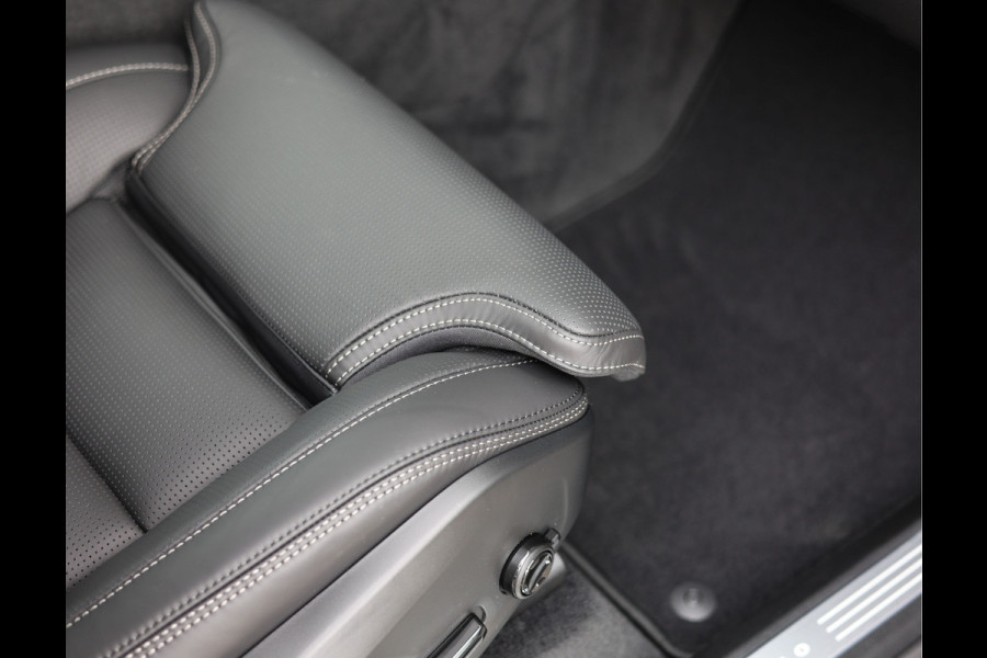 Volvo XC90 T8 AWD Ultra Dark | Heico - Luchtvering - Trekhaak - Bowers&Wilkins