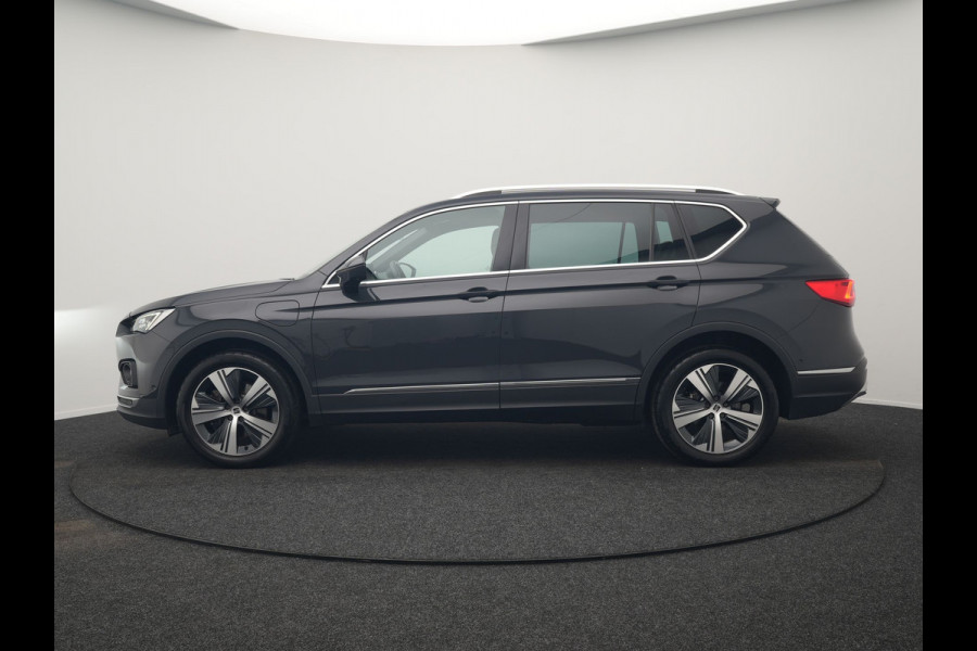 Seat Tarraco 1.4 TSI Xcellence Plug In Hybrid 245pk Dealer O.H PHEV | Trekhaak af Fabriek | Adaptive Cruise | Lederen Sportstoelen Memory | 360 Camera | Stuur & Stoelverwarming | Keyless | 19"L.M | Parkassist | Virtual |