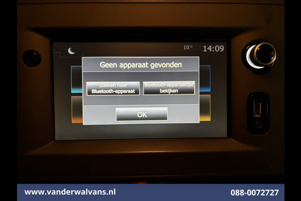 Renault Master 2.3 dCi 136pk L2H2 Euro6 Airco | Camera | Navigatie | LED | 2500kg Trekhaak | Cruisecontrol Parkeersensoren, Bijrijdersbank