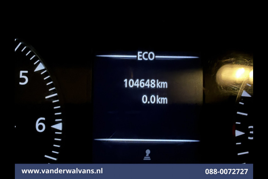 Renault Master 2.3 dCi 136pk L2H2 Euro6 Airco | Camera | Navigatie | LED | 2500kg Trekhaak | Cruisecontrol Parkeersensoren, Bijrijdersbank