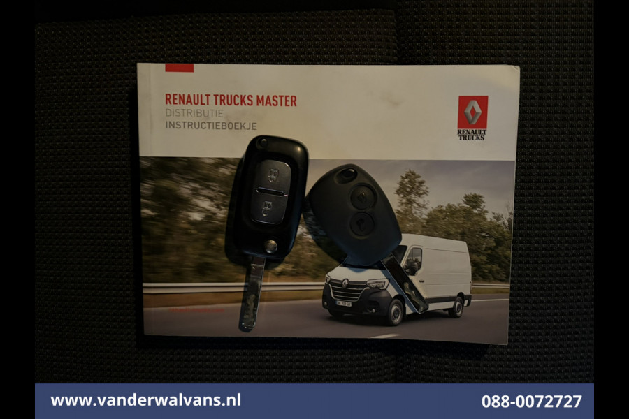 Renault Master 2.3 dCi 136pk L2H2 Euro6 Airco | Camera | Navigatie | LED | 2500kg Trekhaak | Cruisecontrol Parkeersensoren, Bijrijdersbank
