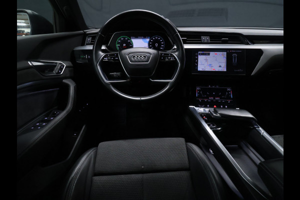 Audi e-tron e-tron 55 quattro advanced 95 kWh [TREKHAAK, SCHUIFKANTELDAK, LUCHTVERING, MEMORY SEATS, ADAPTIVE CRUISE CONTROL, APPLE CARPLAY, ANDROID AUTO, PDC V+A, STOELVERWARMING, NIEUWSTAAT]