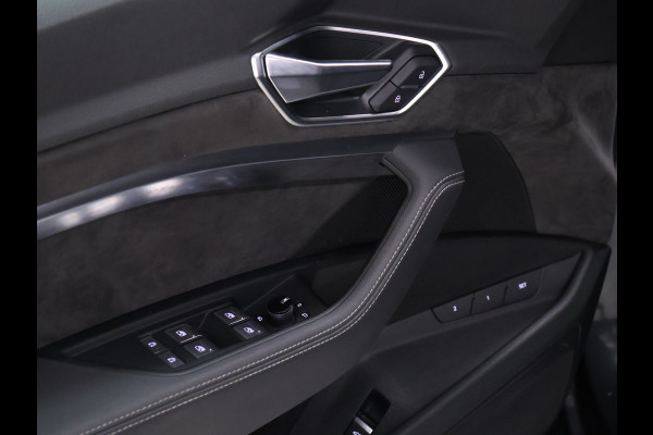 Audi e-tron e-tron 55 quattro advanced 95 kWh [TREKHAAK, SCHUIFKANTELDAK, LUCHTVERING, MEMORY SEATS, ADAPTIVE CRUISE CONTROL, APPLE CARPLAY, ANDROID AUTO, PDC V+A, STOELVERWARMING, NIEUWSTAAT]