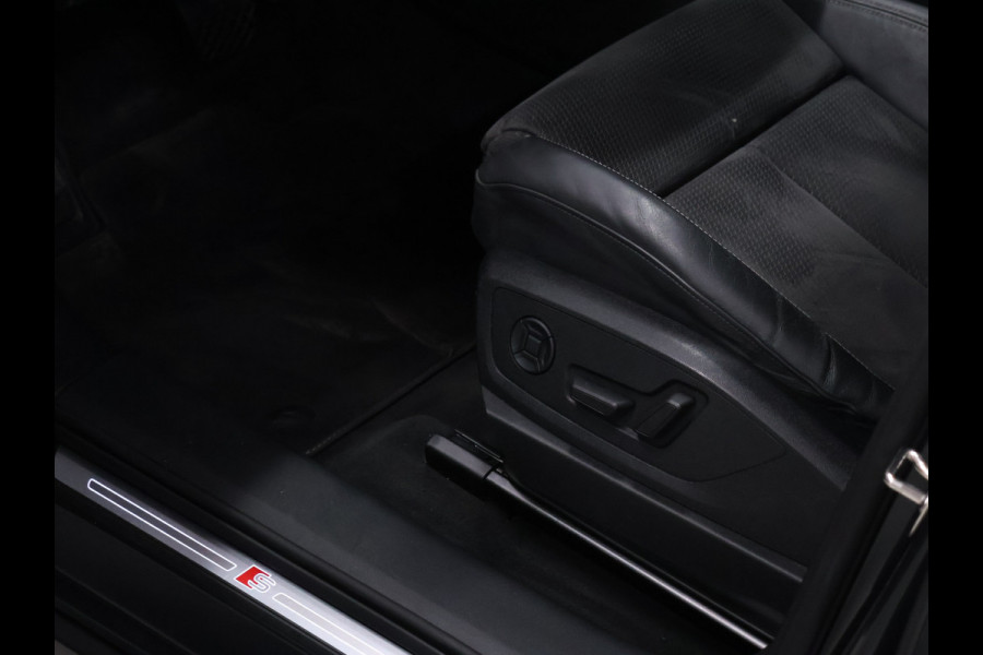 Audi e-tron e-tron 55 quattro advanced 95 kWh [TREKHAAK, SCHUIFKANTELDAK, LUCHTVERING, MEMORY SEATS, ADAPTIVE CRUISE CONTROL, APPLE CARPLAY, ANDROID AUTO, PDC V+A, STOELVERWARMING, NIEUWSTAAT]