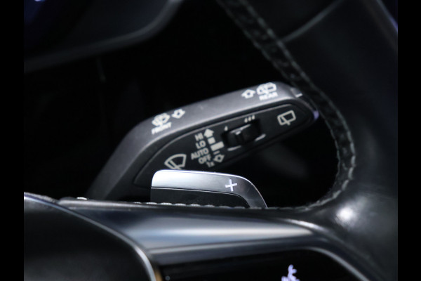 Audi e-tron e-tron 55 quattro advanced 95 kWh [TREKHAAK, SCHUIFKANTELDAK, LUCHTVERING, MEMORY SEATS, ADAPTIVE CRUISE CONTROL, APPLE CARPLAY, ANDROID AUTO, PDC V+A, STOELVERWARMING, NIEUWSTAAT]