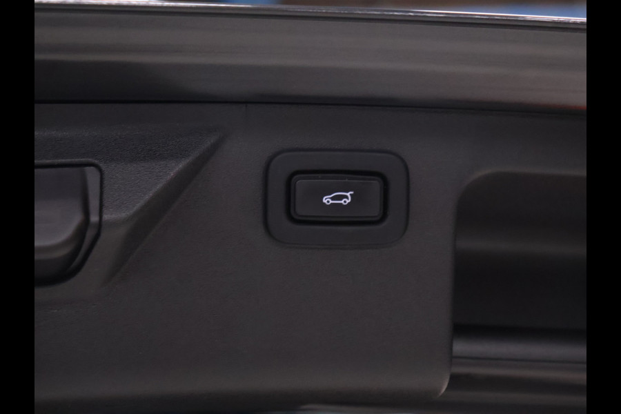 Land Rover Discovery Sport P300e 1.5 R-Dynamic SE *WEEKAANBIEDING* [MEMORY SEATS, APPLE CARPLAY, TREKHAAK AFNEEMBAAR, ANDROID AUTO, CRUISE CONTROL, HUD, 360 CAMERA, PDC V+A, ELEKTRISCHE ACHTERKLEP, NIEUWSTAAT]