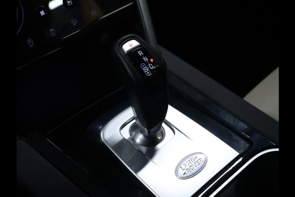 Land Rover Discovery Sport P300e 1.5 R-Dynamic SE *WEEKAANBIEDING* [MEMORY SEATS, APPLE CARPLAY, TREKHAAK AFNEEMBAAR, ANDROID AUTO, CRUISE CONTROL, HUD, 360 CAMERA, PDC V+A, ELEKTRISCHE ACHTERKLEP, NIEUWSTAAT]