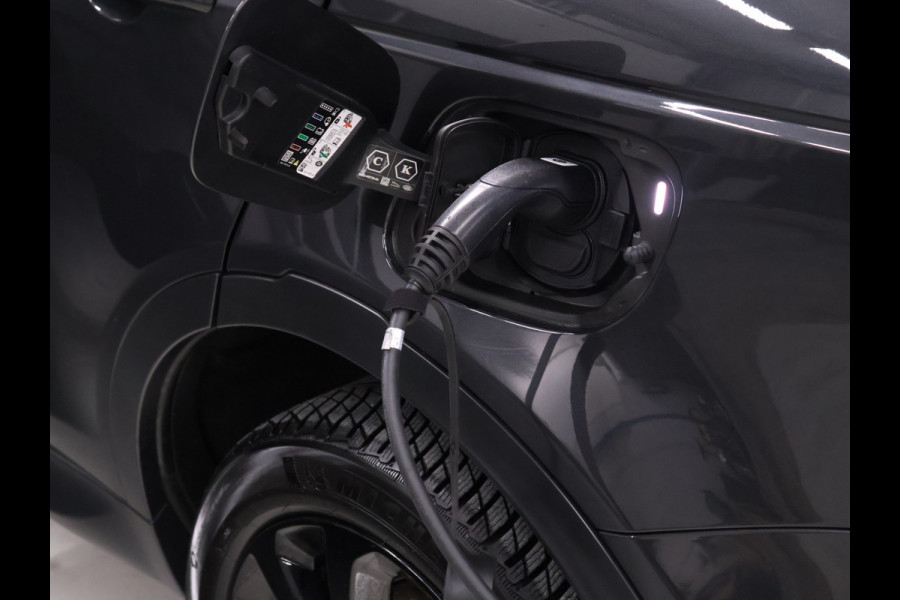 Land Rover Discovery Sport P300e 1.5 R-Dynamic SE *WEEKAANBIEDING* [MEMORY SEATS, APPLE CARPLAY, TREKHAAK AFNEEMBAAR, ANDROID AUTO, CRUISE CONTROL, HUD, 360 CAMERA, PDC V+A, ELEKTRISCHE ACHTERKLEP, NIEUWSTAAT]