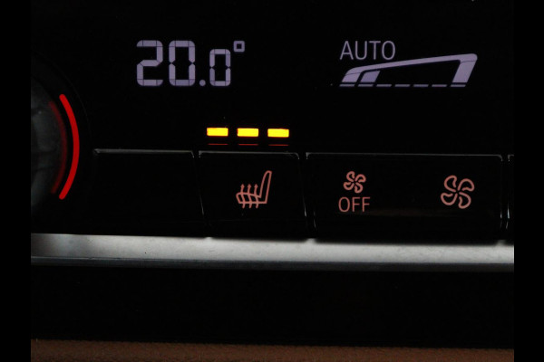 BMW 5 Serie 530i M Sport | Head-Up | Adaptive cruise | Leder | Harman/Kardon | Laserlicht | 360 Camera | Stoelverwarming | Carplay | Navigatie | Sportstoelen | Dodehoek detectie | Stuurverwarming | Live Cockpit