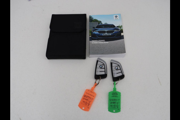 BMW 5 Serie 530i M Sport | Head-Up | Adaptive cruise | Leder | Harman/Kardon | Laserlicht | 360 Camera | Stoelverwarming | Carplay | Navigatie | Sportstoelen | Dodehoek detectie | Stuurverwarming | Live Cockpit