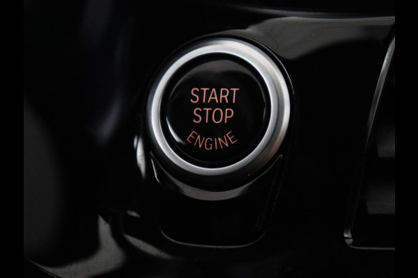 BMW 5 Serie 530i M Sport | Head-Up | Adaptive cruise | Leder | Harman/Kardon | Laserlicht | 360 Camera | Stoelverwarming | Carplay | Navigatie | Sportstoelen | Dodehoek detectie | Stuurverwarming | Live Cockpit