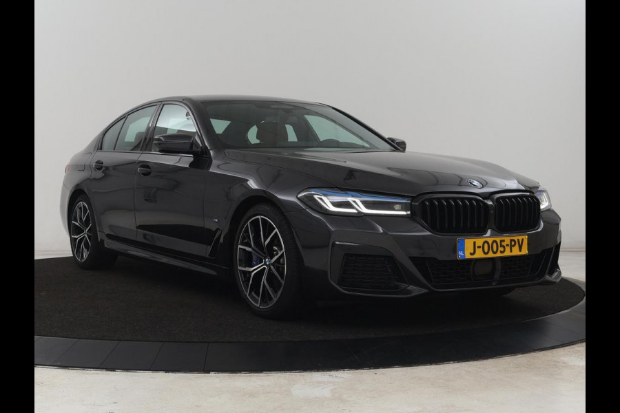 BMW 5 Serie 530i M Sport | Head-Up | Adaptive cruise | Leder | Harman/Kardon | Laserlicht | 360 Camera | Stoelverwarming | Carplay | Navigatie | Sportstoelen | Dodehoek detectie | Stuurverwarming | Live Cockpit