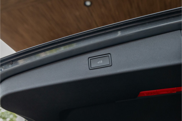 Volkswagen Tiguan 1.5 eHybrid R-Line Pano-20''-Black