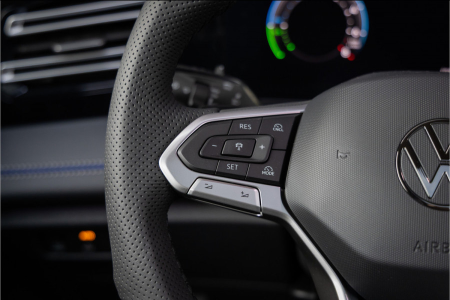 Volkswagen Tiguan 1.5 eHybrid R-Line Pano-20''-Black