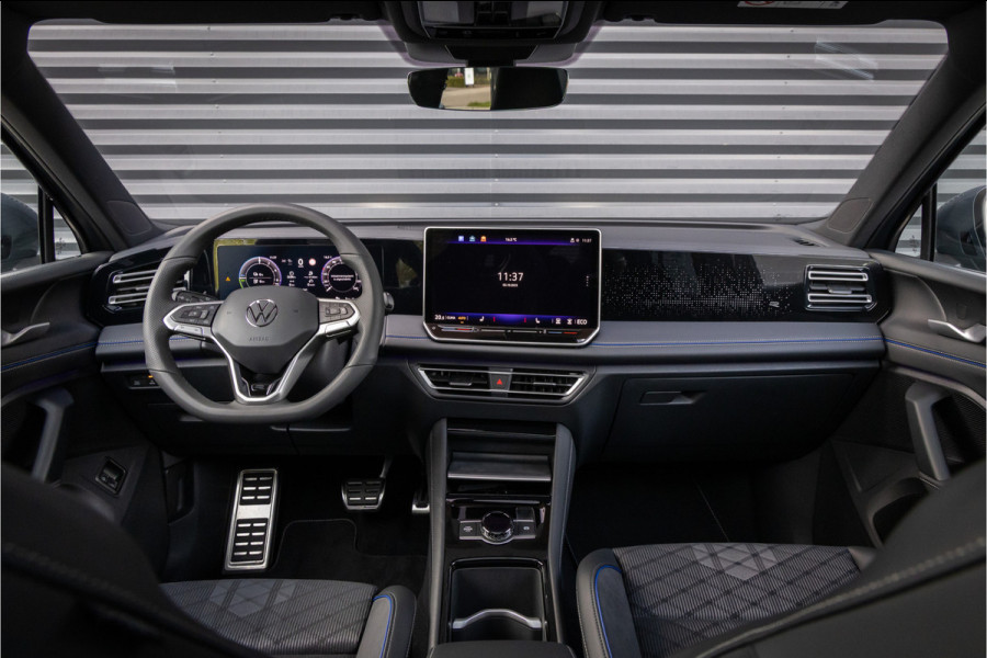 Volkswagen Tiguan 1.5 eHybrid R-Line Pano-20''-Black