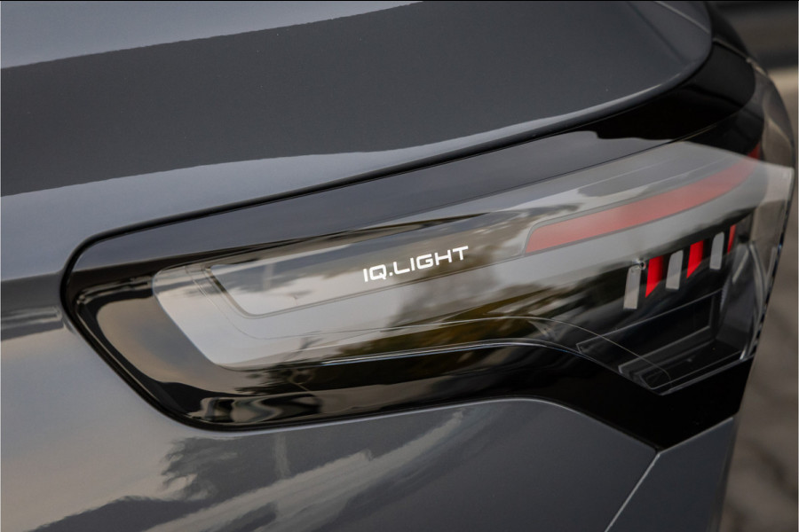 Volkswagen Tiguan 1.5 eHybrid R-Line Pano-20''-Black