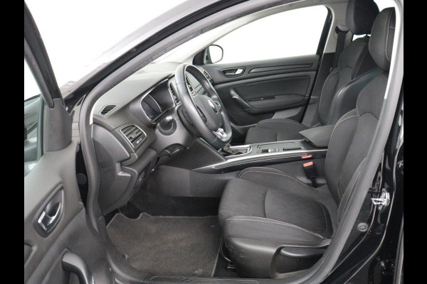 Renault Mégane 1.3 TCe Limited | Automaat | Stoelverwarming | Camera | Trekhaak | Navigatie | Keyless | Climate control | Parkeerhulp | Cruise control