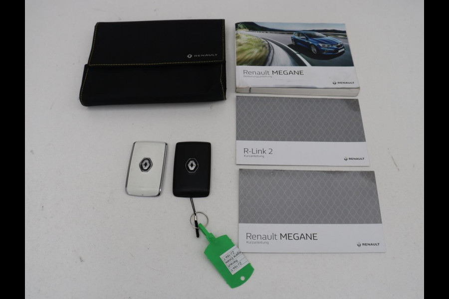 Renault Mégane 1.3 TCe Limited | Automaat | Stoelverwarming | Camera | Trekhaak | Navigatie | Keyless | Climate control | Parkeerhulp | Cruise control