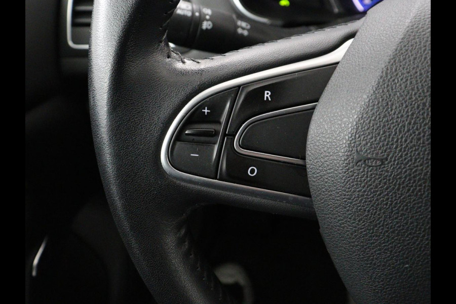 Renault Mégane 1.3 TCe Limited | Automaat | Stoelverwarming | Camera | Trekhaak | Navigatie | Keyless | Climate control | Parkeerhulp | Cruise control