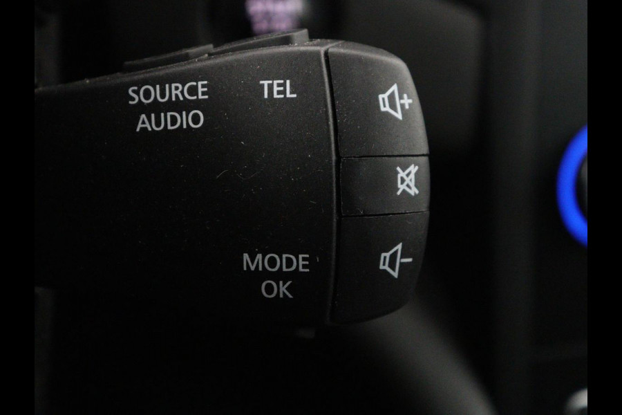 Renault Mégane 1.3 TCe Limited | Automaat | Stoelverwarming | Camera | Trekhaak | Navigatie | Keyless | Climate control | Parkeerhulp | Cruise control