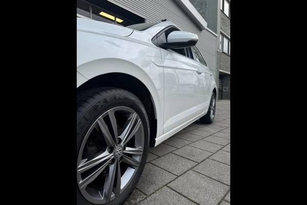Volkswagen Polo 1.0 TSI Highline - Apple CarPlay / Navigatie Airco I LED I PDC I Sport velgen & interieur I Dealer onderhouden