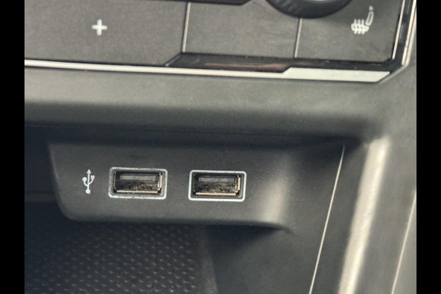 Volkswagen Polo 1.0 TSI Highline - Apple CarPlay / Navigatie Airco I LED I PDC I Sport velgen & interieur I Dealer onderhouden