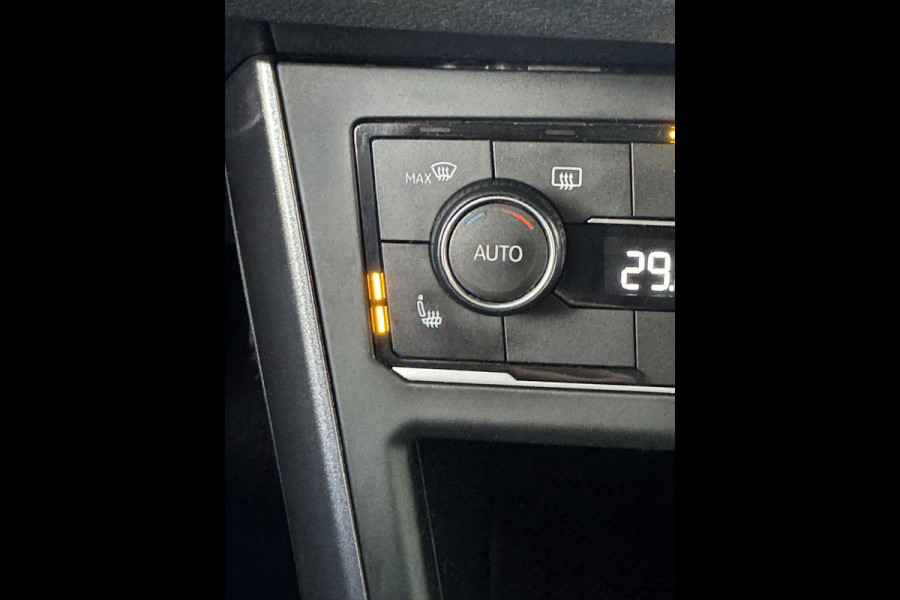 Volkswagen Polo 1.0 TSI Highline - Apple CarPlay / Navigatie Airco I LED I PDC I Sport velgen & interieur I Dealer onderhouden