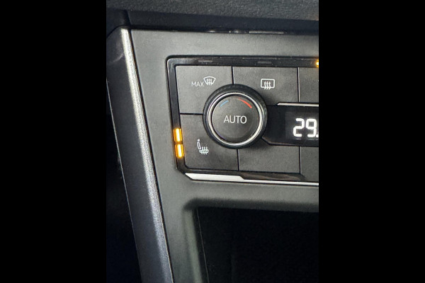 Volkswagen Polo 1.0 TSI Highline - Apple CarPlay / Navigatie Airco I LED I PDC I Sport velgen & interieur I Dealer onderhouden