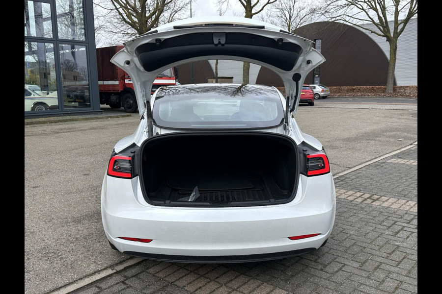 Tesla Model 3 Standard RWD Plus 60 kWh | SOH 93% | VOLLEDIGE TESLA GARANTIE TOT 01-06-2027 OF 80k KM | STOEL VERWARMING VOOR/ACHTER | STUURVERWARMING | NETTE AUTO |